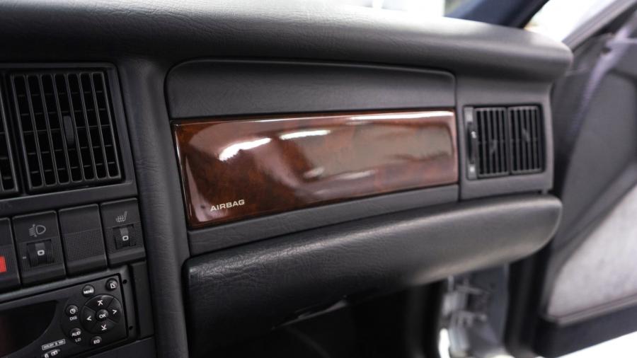 Детали интерьера Audi RS2 (8C, B4) 1994 года  (EU) (фото 79 из 150)